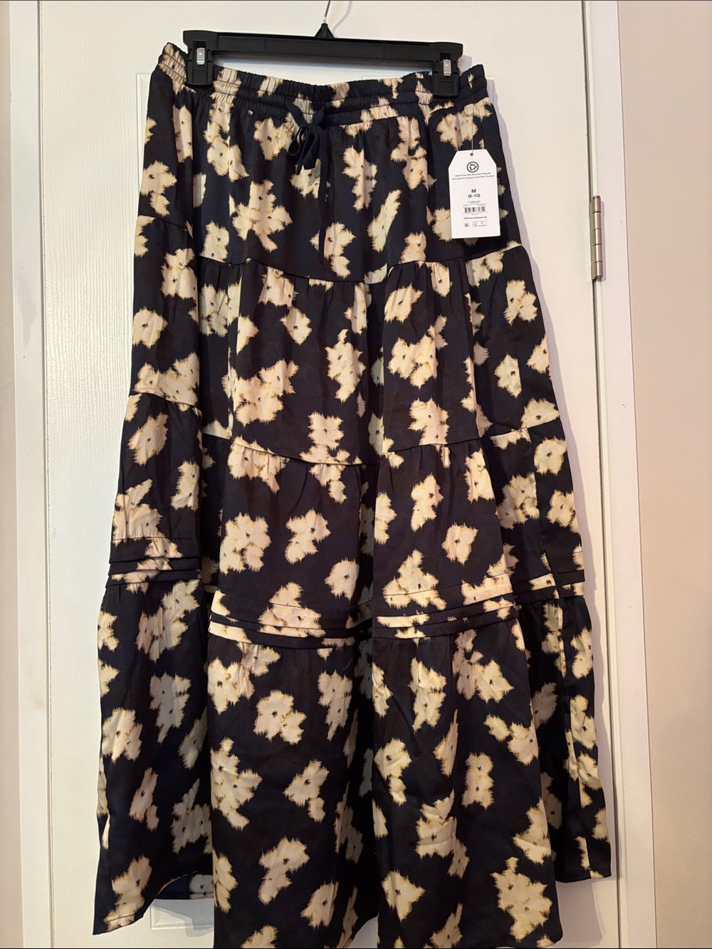 Time and Tru Black and Cream Tiered Floral Midi Skirt